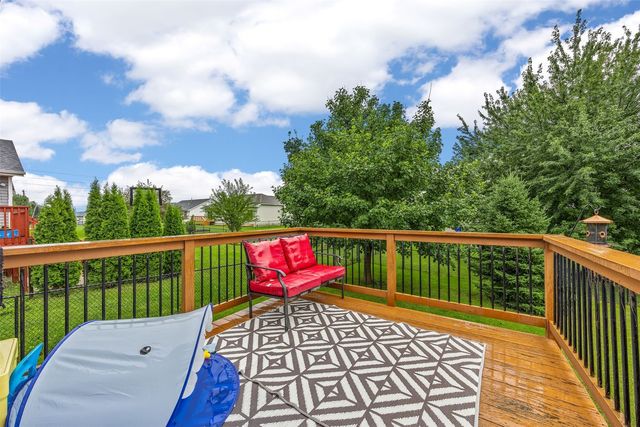 5503 Ruhd Street SW, Cedar Rapids, IA 52404