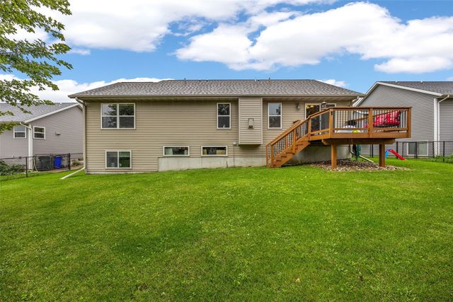 5503 Ruhd Street SW, Cedar Rapids, IA 52404