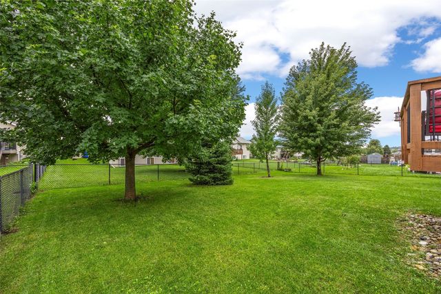 5503 Ruhd Street SW, Cedar Rapids, IA 52404