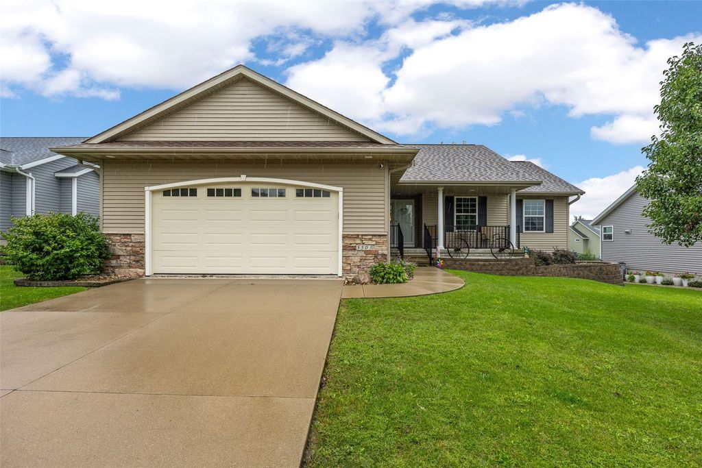 5503 Ruhd Street SW, Cedar Rapids, IA 52404