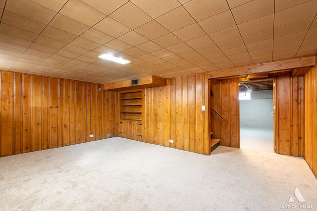 6908 N Mendota Avenue, Chicago, IL 60646