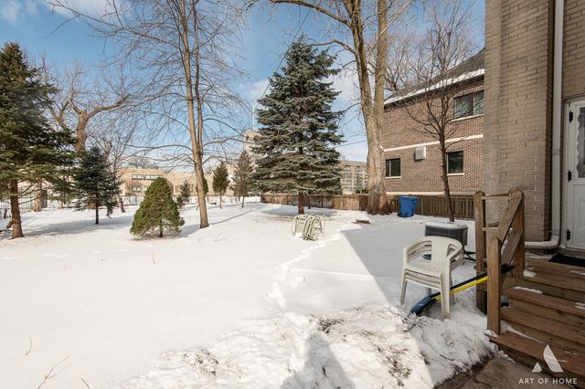 6908 N Mendota Avenue, Chicago, IL 60646