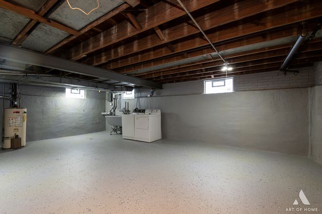 6908 N Mendota Avenue, Chicago, IL 60646