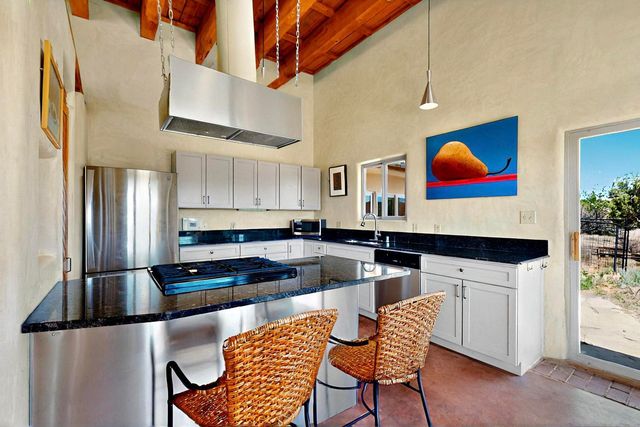 46 Principe De Paz, Santa Fe, NM 87508