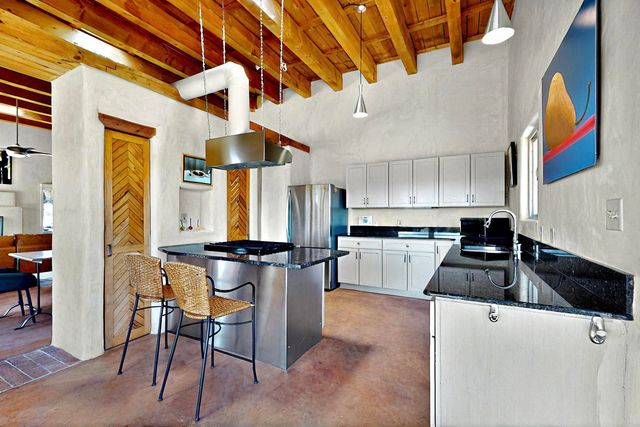 46 Principe De Paz, Santa Fe, NM 87508