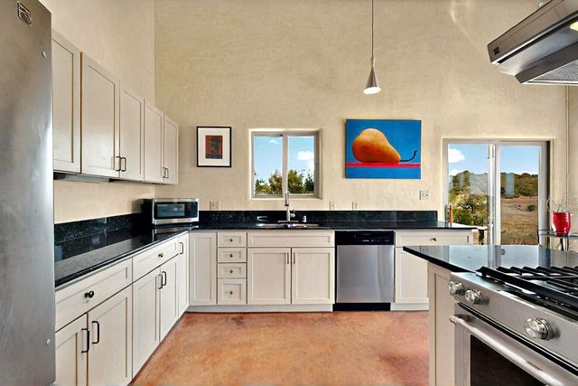 46 Principe De Paz, Santa Fe, NM 87508