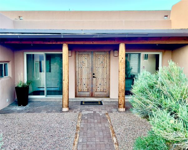 46 Principe De Paz, Santa Fe, NM 87508