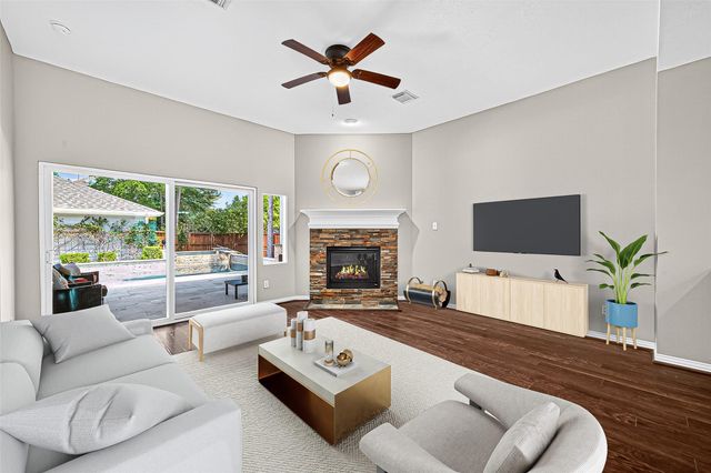 30 Whetstone Ridge Way, The Woodlands, TX 77382