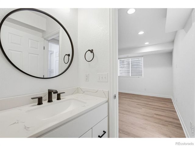 232 River View Court, Longmont, CO 80501