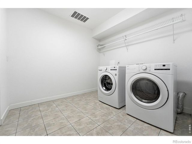 232 River View Court, Longmont, CO 80501