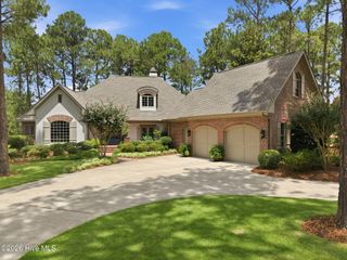6 Augusta Drive, Southern Pines, NC 28387