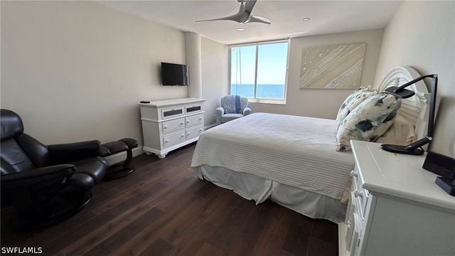 4041 Gulf Shore Blvd 1103, Naples, FL 34103