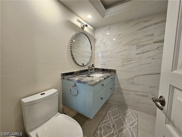 4041 Gulf Shore Blvd 1103, Naples, FL 34103