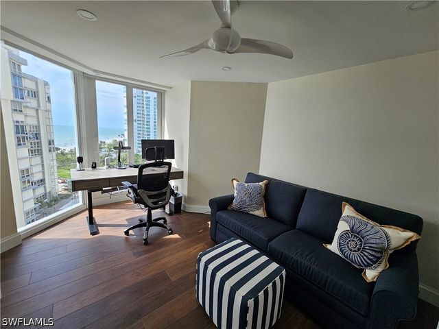 4041 Gulf Shore Blvd 1103, Naples, FL 34103