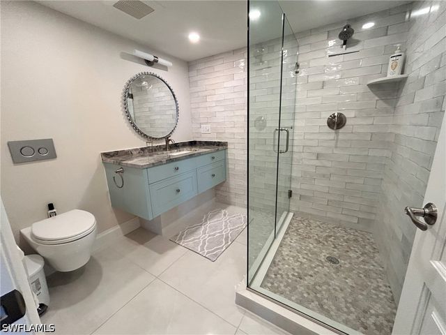 4041 Gulf Shore Blvd 1103, Naples, FL 34103