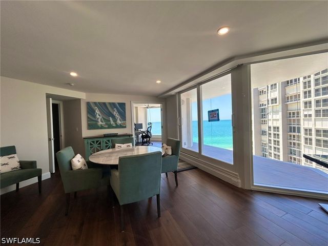 4041 Gulf Shore Blvd 1103, Naples, FL 34103