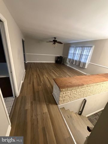 296 KAUFFMAN STREET, Chambersburg, PA 17202