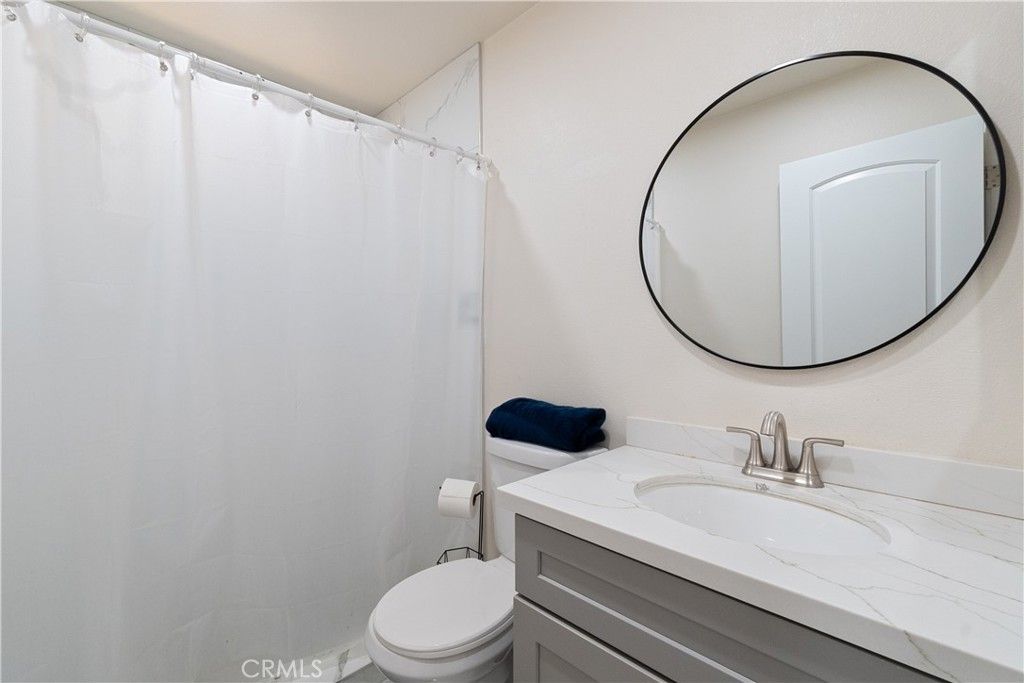 Image 14 of property listing at 40004 171st E, Palmdale, CA 93591