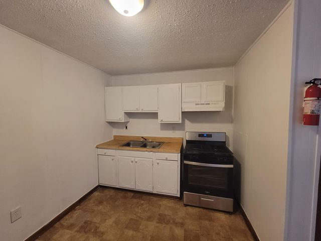 5116 Twitty, North Charleston, SC 29406