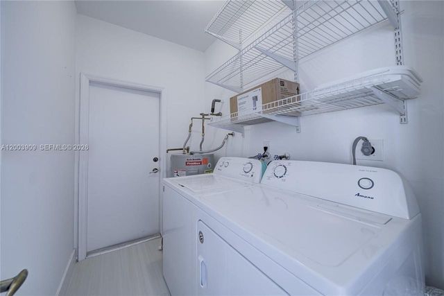 2924 NW 99th Pl, Doral, FL 33172