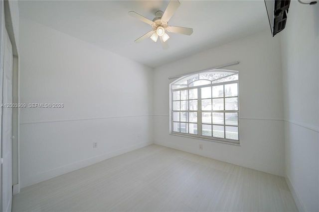 2924 NW 99th Pl, Doral, FL 33172