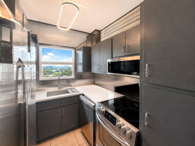 4747 Collins Avenue 1101, Miami Beach, FL 33140