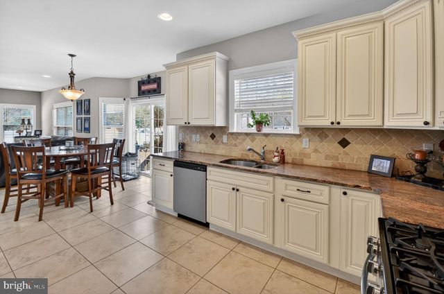 95 SAVANNAH RD, Manchester Township, NJ 08759