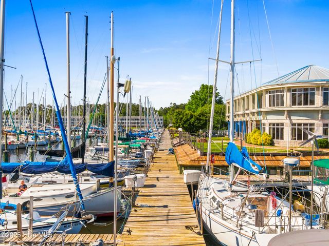 903 Red Sail Road, New Bern, NC 28560