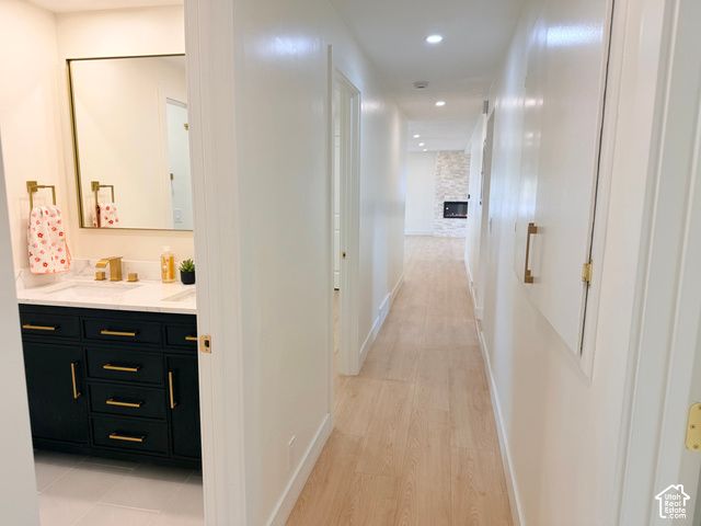3332 E FORT UNION BLVD, Cottonwood Heights, UT 84121