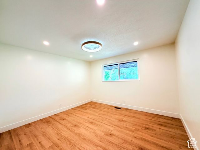 3332 E FORT UNION BLVD, Cottonwood Heights, UT 84121