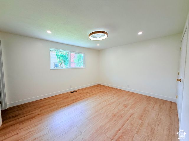 3332 E FORT UNION BLVD, Cottonwood Heights, UT 84121