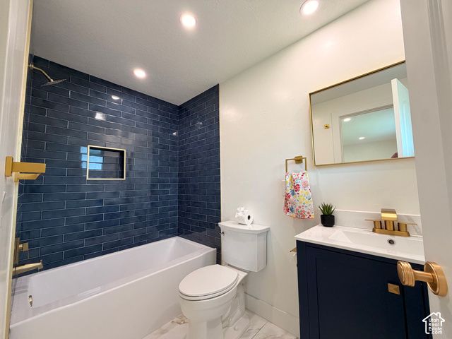 3332 E FORT UNION BLVD, Cottonwood Heights, UT 84121
