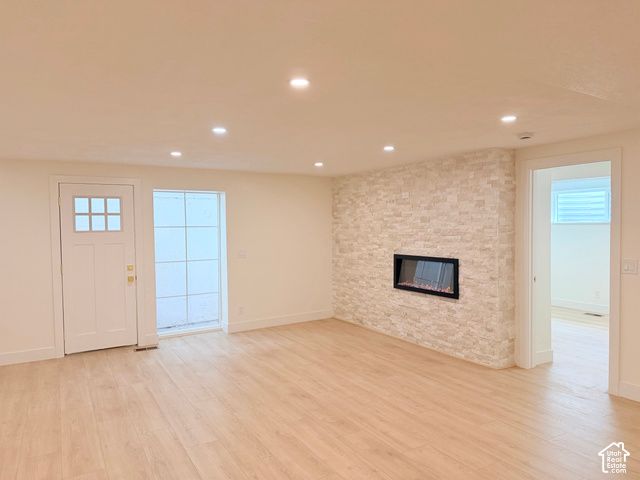 3332 E FORT UNION BLVD, Cottonwood Heights, UT 84121