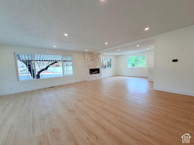 3332 E FORT UNION BLVD, Cottonwood Heights, UT 84121
