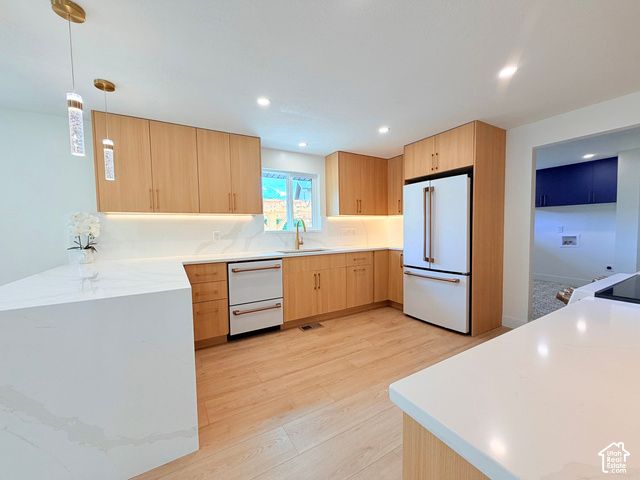 3332 E FORT UNION BLVD, Cottonwood Heights, UT 84121