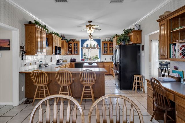 9154 County Road 2226, Taft, TX 78390