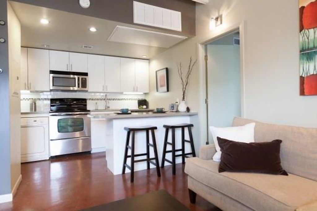 2408 Leon ST 205, Austin, TX 78705