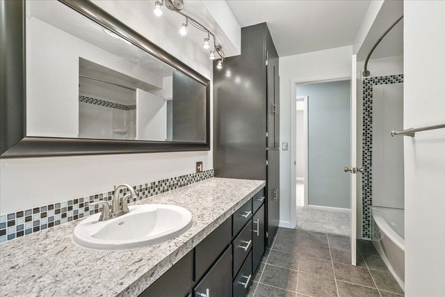 5959 W N Avenue, Kalamazoo, MI 49009