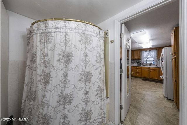 17 Wood Avenue, Englishtown, NJ 07726