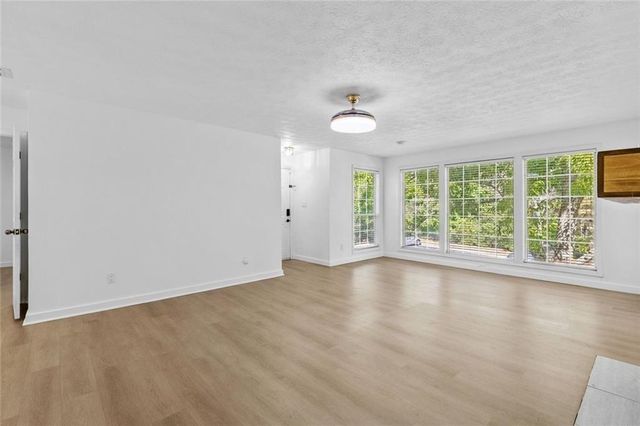 204 Berkeley Woods Drive 204, Duluth, GA 30096