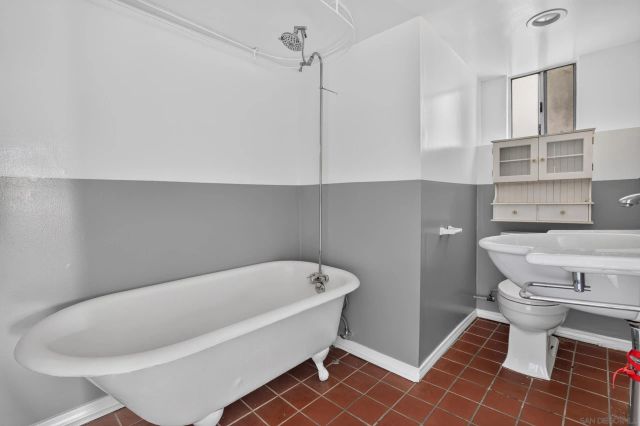 1535 Parmer Ave, Los Angeles, CA 90026