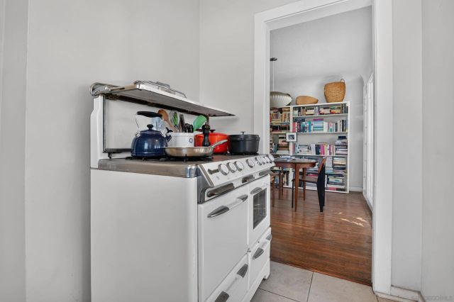 1535 Parmer Ave, Los Angeles, CA 90026