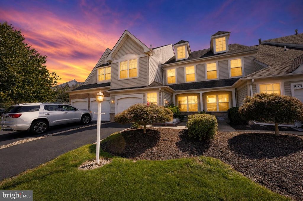 1677 ROCKCRESS DR, JAMISON, PA 18929 — photo 2