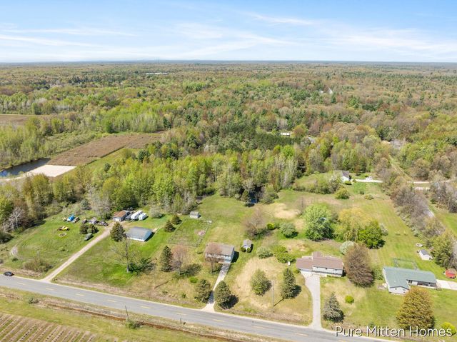 3350 Sweeter Road, Twin Lake, MI 49457