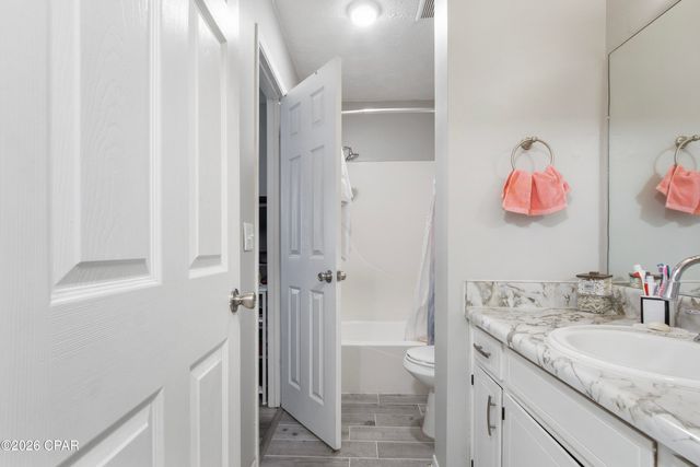 440 Venetian Way, Panama City, FL 32405