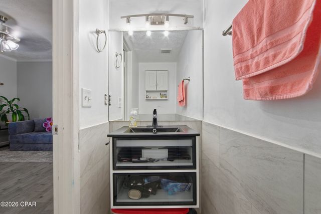 440 Venetian Way, Panama City, FL 32405