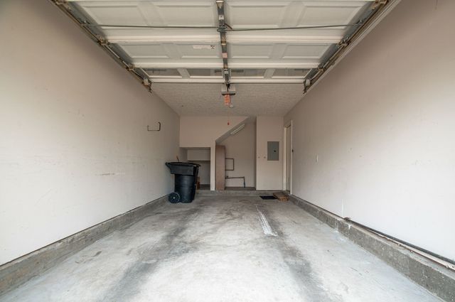 204 Stanton Hall Ln, Franklin, TN 37069