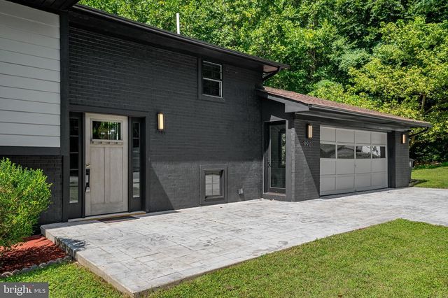 9901 TURRET LN, Clinton, MD 20735