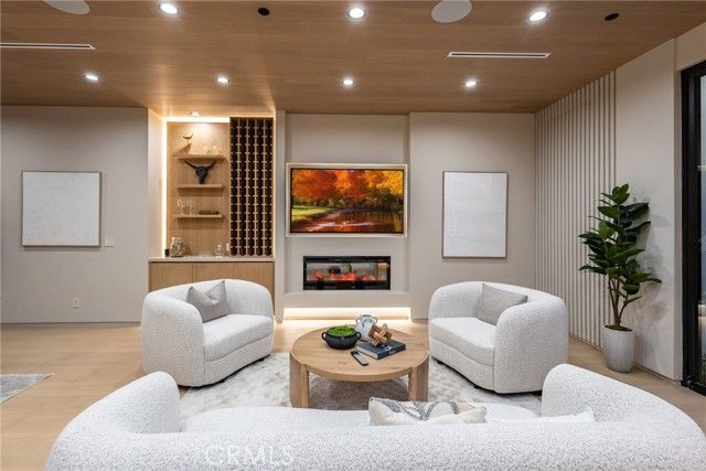 5205 Etiwanda, Tarzana (los Angeles), CA 91356