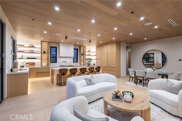 5205 Etiwanda, Tarzana (los Angeles), CA 91356